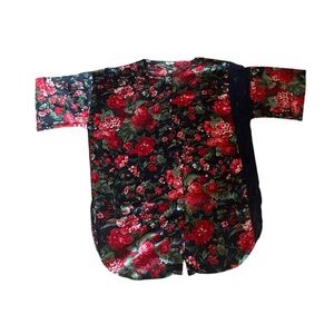 Large Vtg Valentino Intimo 31172 Romantic Red Rose Sleep Shirt Lace Panel